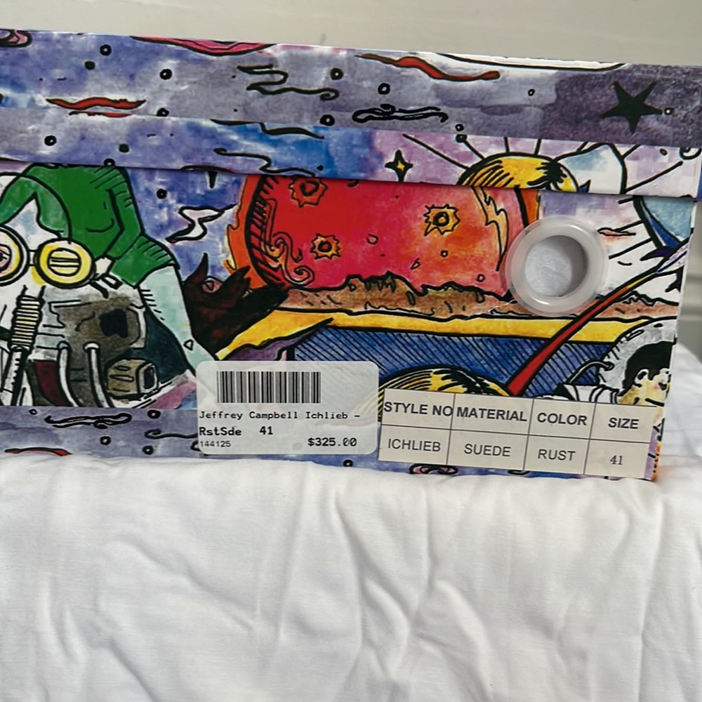 Shoes - Picture 9 of 9